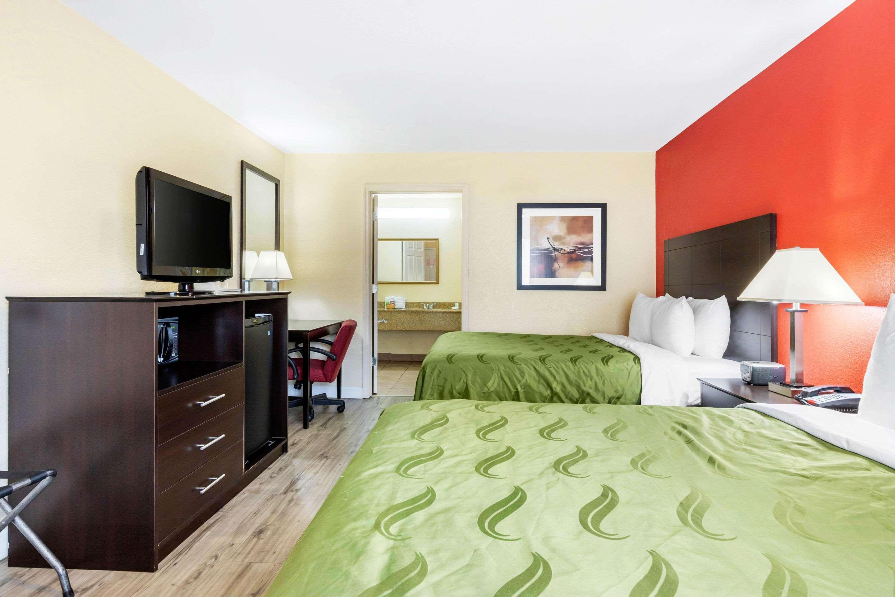 Quality Inn & Suites Лексингтон Экстерьер фото