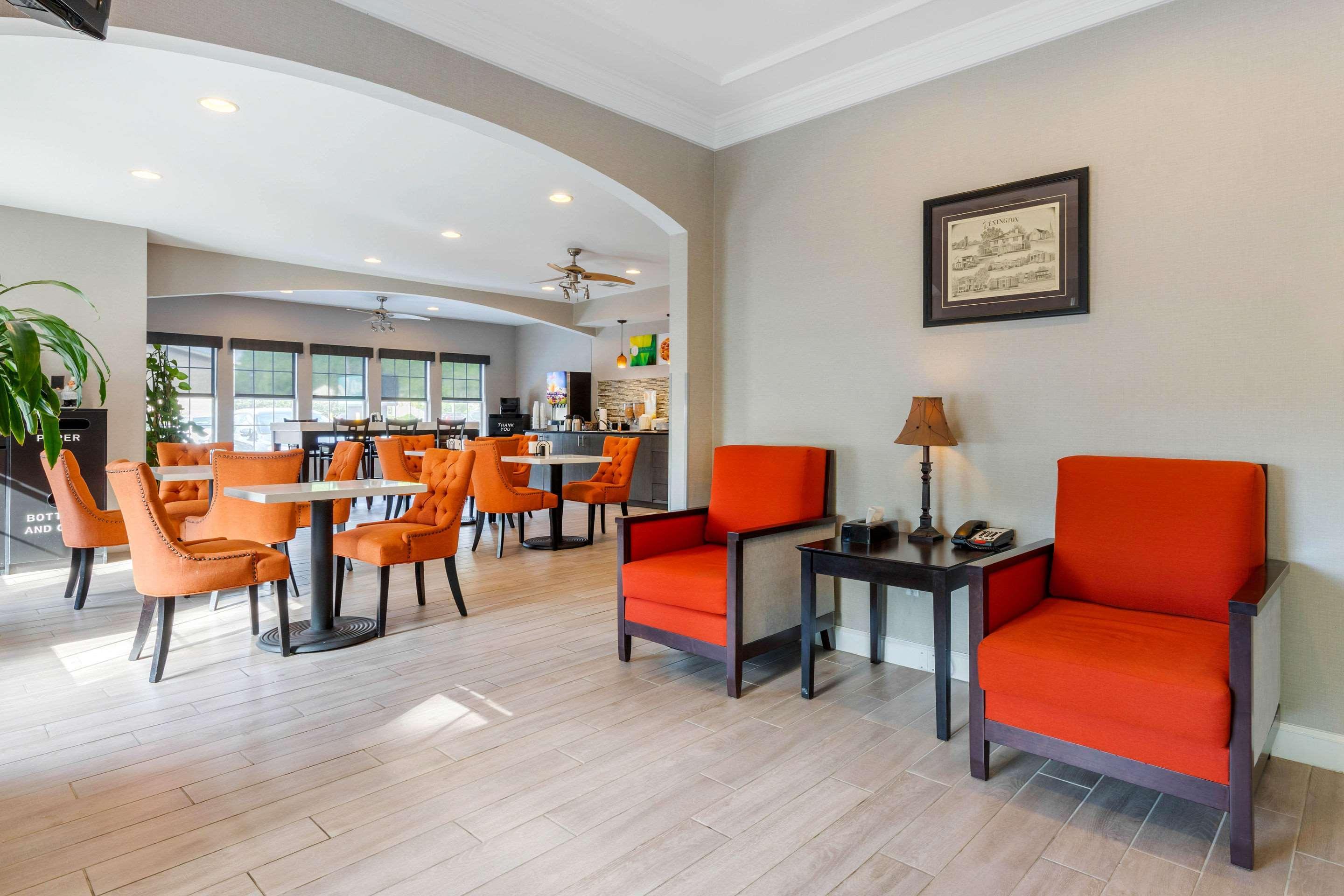 Quality Inn & Suites Лексингтон Экстерьер фото