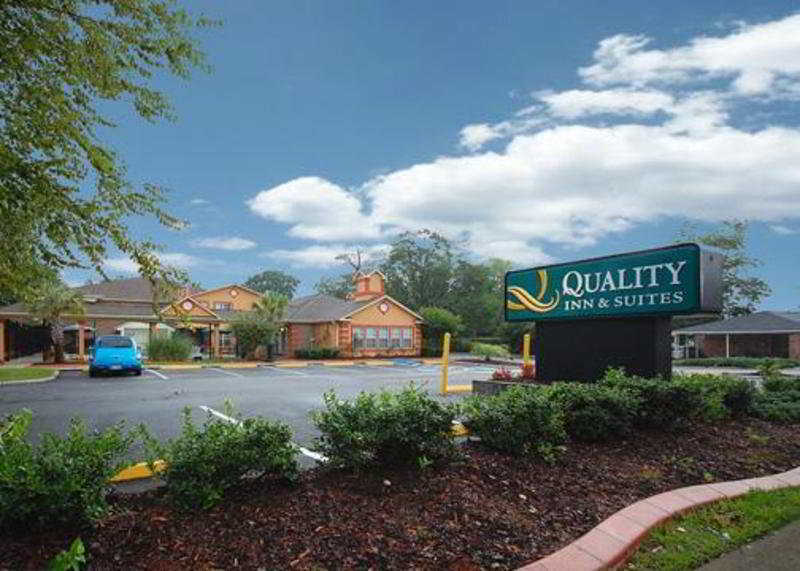 Quality Inn & Suites Лексингтон Экстерьер фото